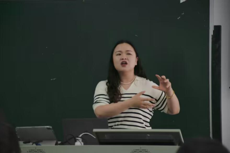 艺术云顶国际yd333特邀湖北省艺术设计协会举办公益考研分享会