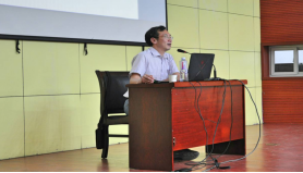  湖北大学黄柏权教授应邀公司讲学
