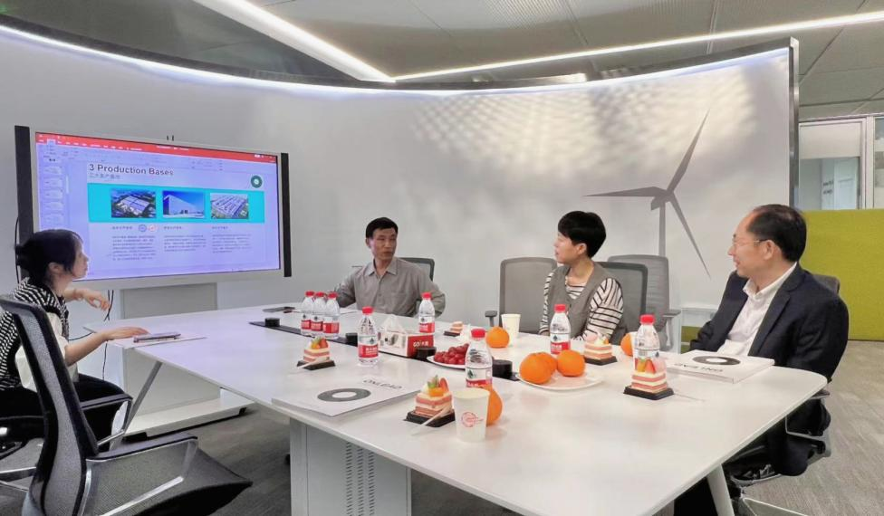 云顶国际yd333一行赴海太欧林公司访企活动